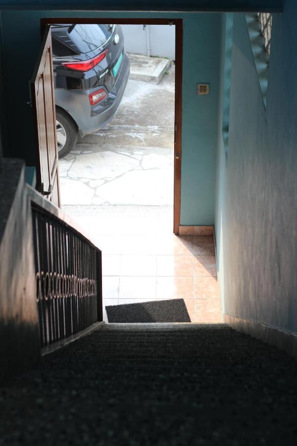 Bed And Bath For 1-8 People Hotel Thiruvananthapuram ภายนอก รูปภาพ
